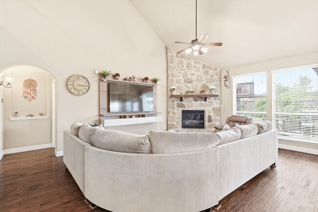 Building Photo - 1370 Pelican Dr