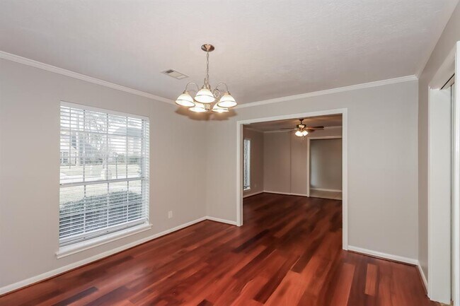 Building Photo - 6707 Chancellor Dr