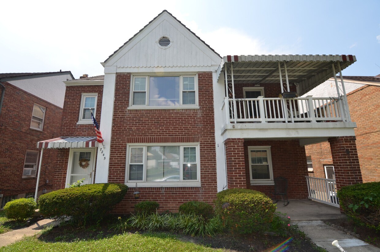 Primary Photo - 7245 Brookcrest Dr