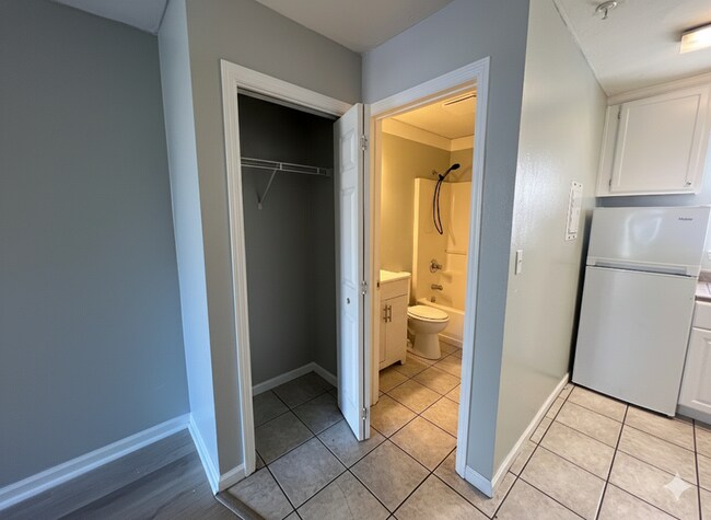 Foto del edificio - 115 Shell Ave SE