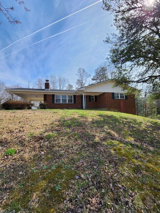 Old Fort Rental! House for Rent in Old Fort, NC