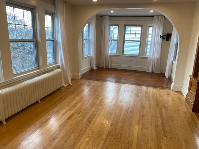 Building Photo - 36 Wolcott St