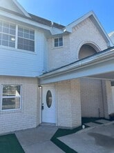 Building Photo - 3018 Ashley Pl