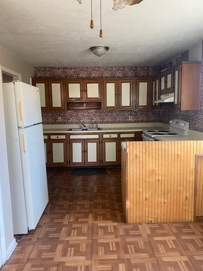 Building Photo - 6165 Timberland Dr