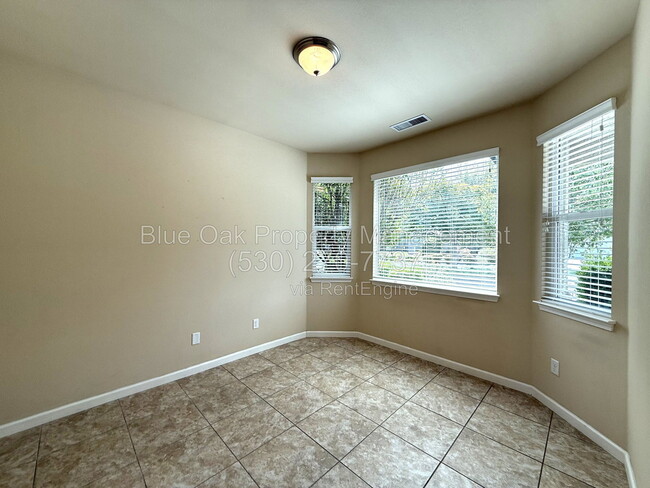 Building Photo - 134 Degarmo Dr