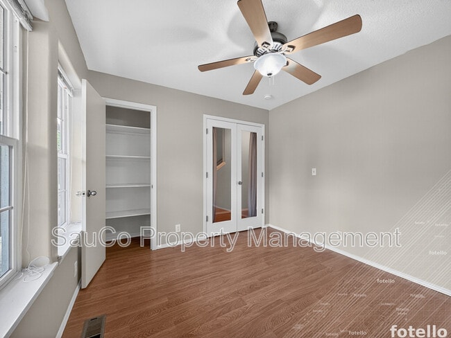Foto del edificio - 661 NW Connell Ave