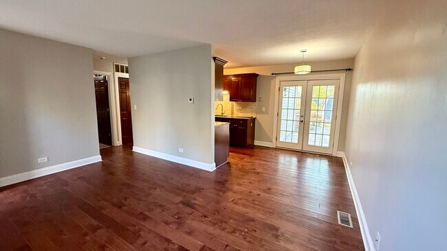 Foto del edificio - 785 Clearwood Ct