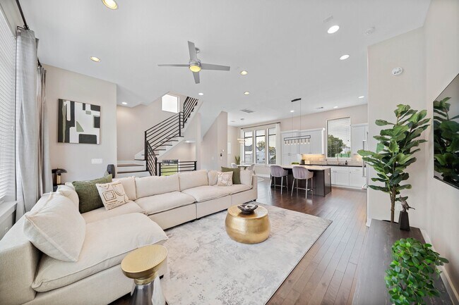 Foto del edificio - 1603 Holly St