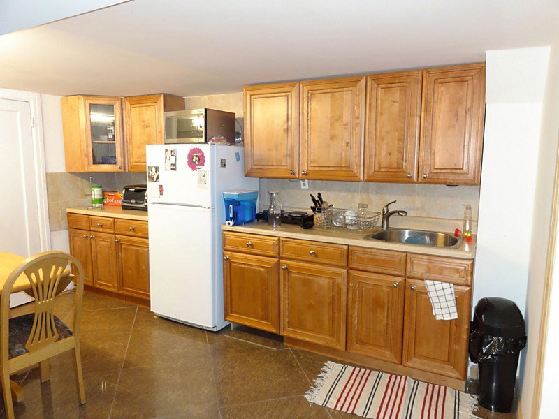 Foto del edificio - 6714 Thornton Pl