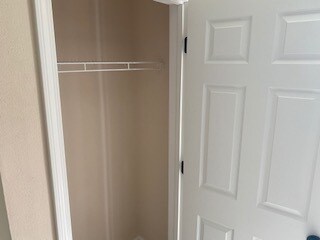 Foto del edificio - 230 S Bluff Rd