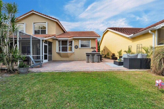 Foto del edificio - 18071 Clear Brook Cir
