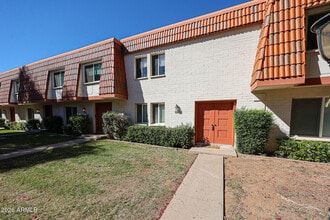 Building Photo - 4028 N Granite Reef Rd