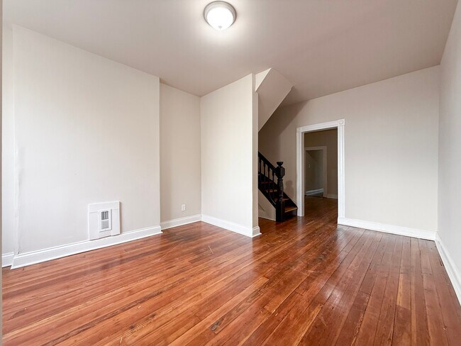 Foto del edificio - 2702 Greenmount Ave