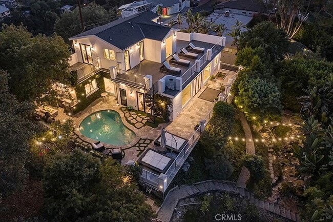 Foto del edificio - 3642 Alta Mesa Dr