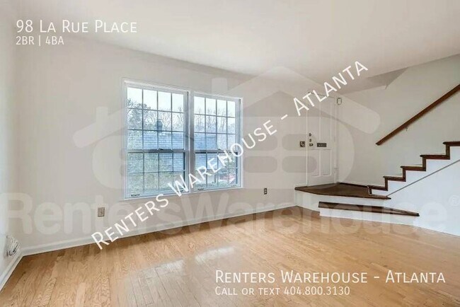 Foto del edificio - Cross Creek Living: Where Convenience Meet...