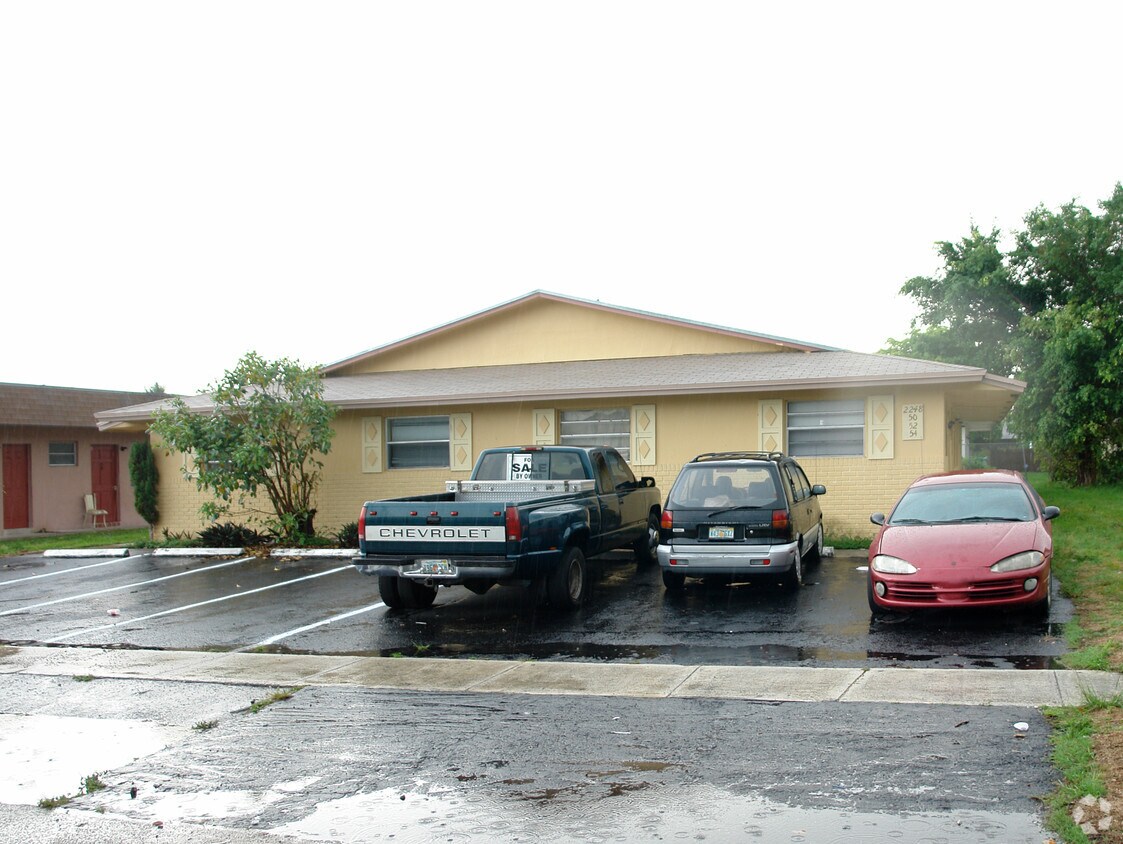 Building Photo - 2248 NW 59th Ter