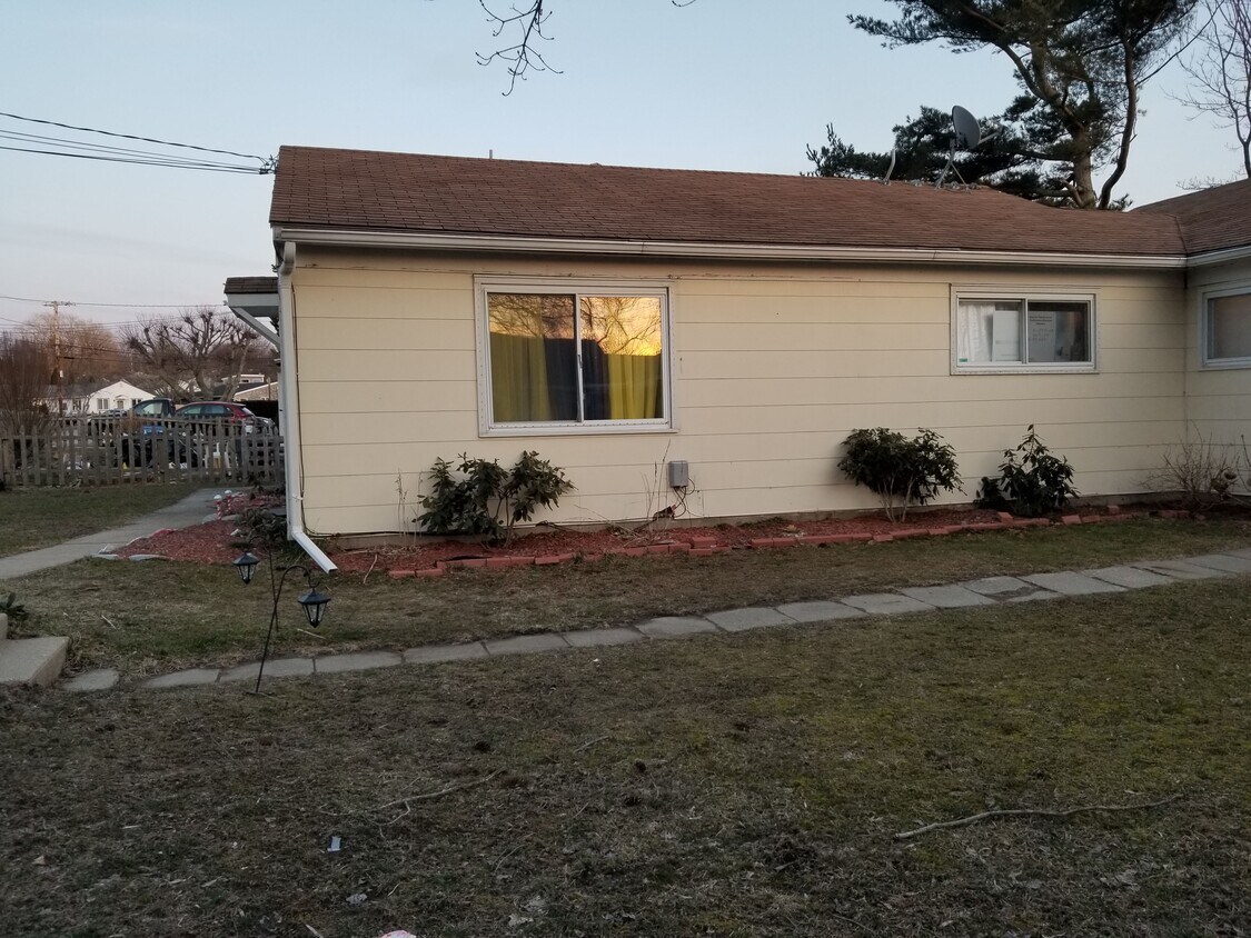 Primary Photo - 13 Woolsey Rd