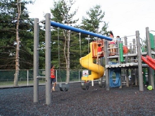 Área de juegos para niños - 604 Merrywood Dr
