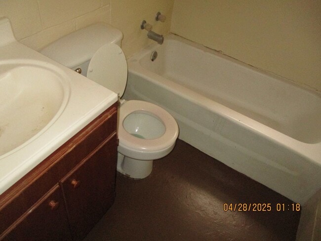 Foto del edificio - 1517 E Residence Ave