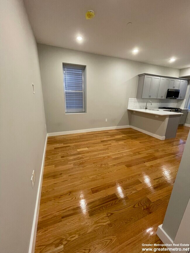 Foto del edificio - 559 E 4th St