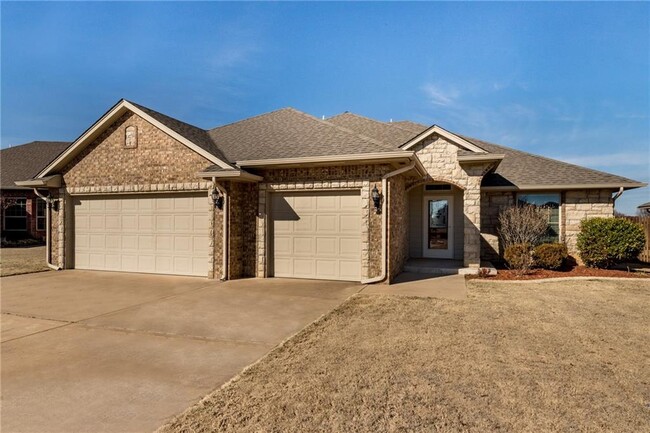 Building Photo - 445 Butterfield Trail
