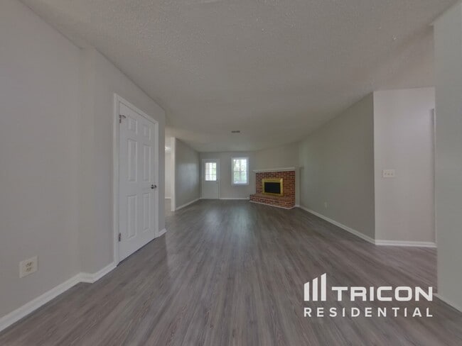 Foto del edificio - 424 Westridge Rd