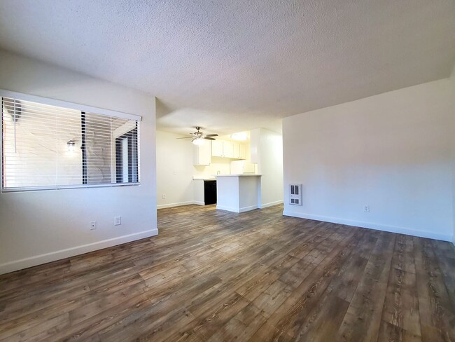 Interior Photo - Indian Springs