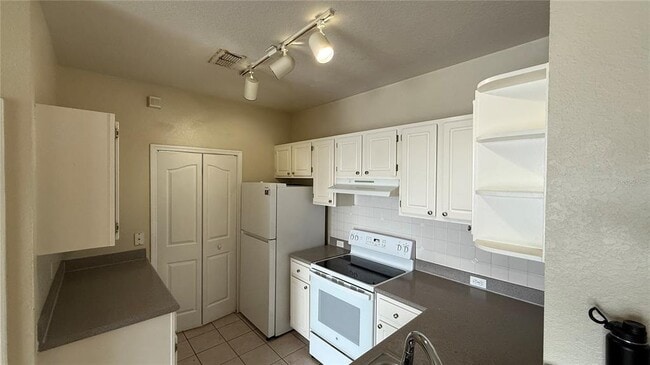 Building Photo - 2615 Maitland Crossing Way
