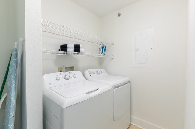 Building Photo - One Club Gulf Shores I