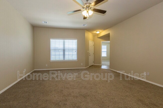 Foto del edificio - 7209 S Elder Ave