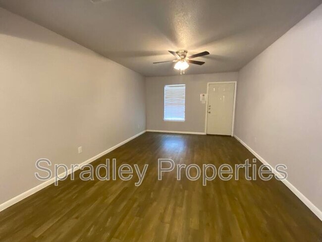 Building Photo - 1020 N Wall St