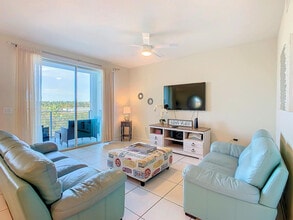 Building Photo - 4784 Clock Tower Dr