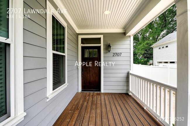 Building Photo - 2707 Lawndale Ave