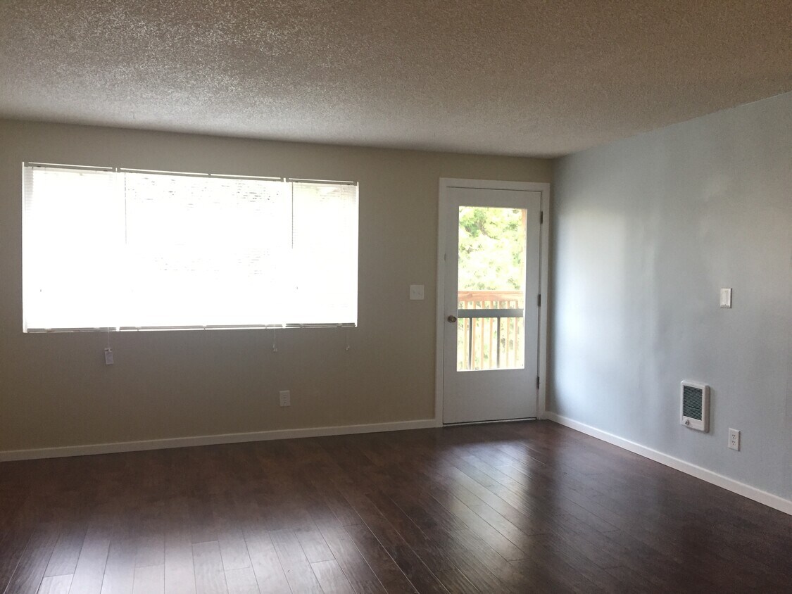 7318 35th Ave Ne Seattle Wa 98115 Apartments Seattle Wa Apartments Com