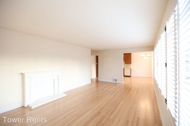 Building Photo - 1383 Florida St