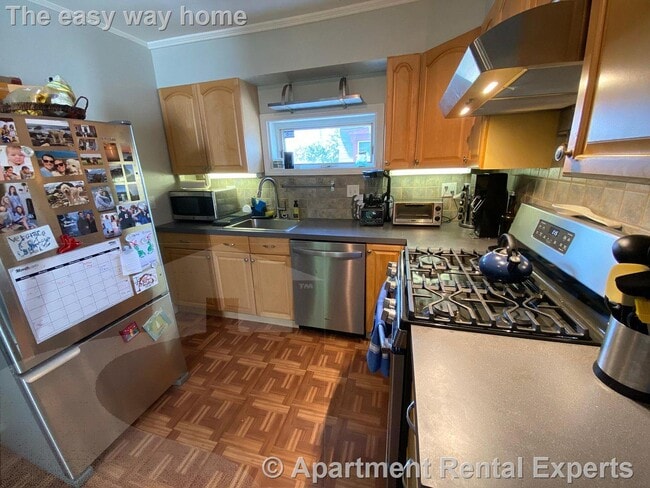 Photo - 118 Otis St Apartment