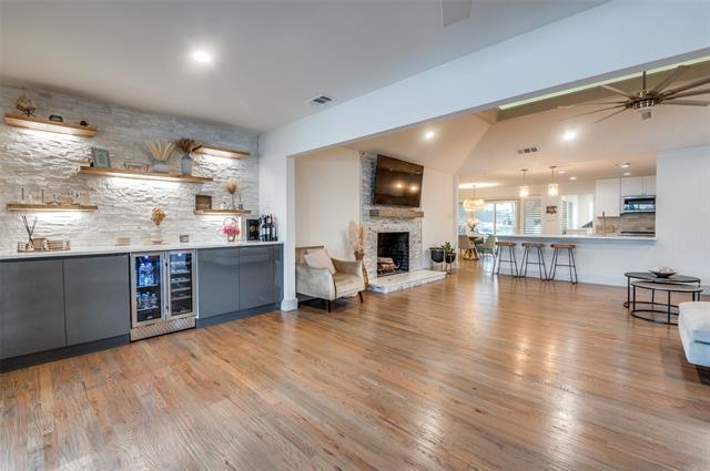 Building Photo - 6616 St Anne St