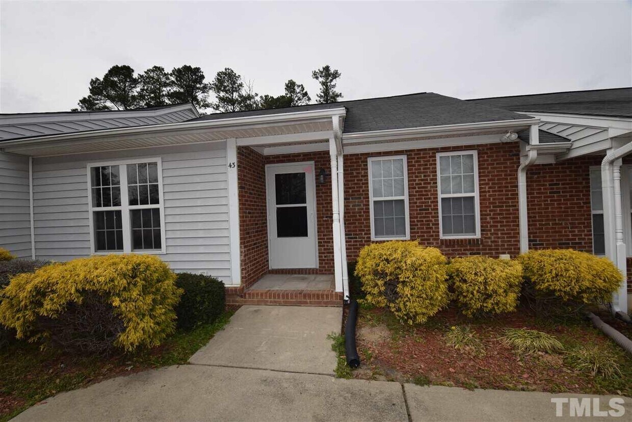 43 Towbridge Dr, Smithfield, NC 27577 Townhome Rentals in Smithfield