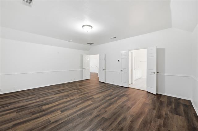 Foto del edificio - 2216 Oak Park Dr