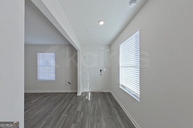 Foto del edificio - 137 Quail Ridge Dr