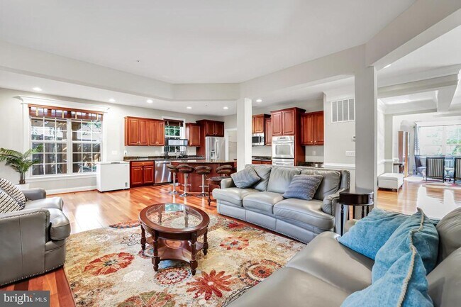 Building Photo - 3037 Moore Ln