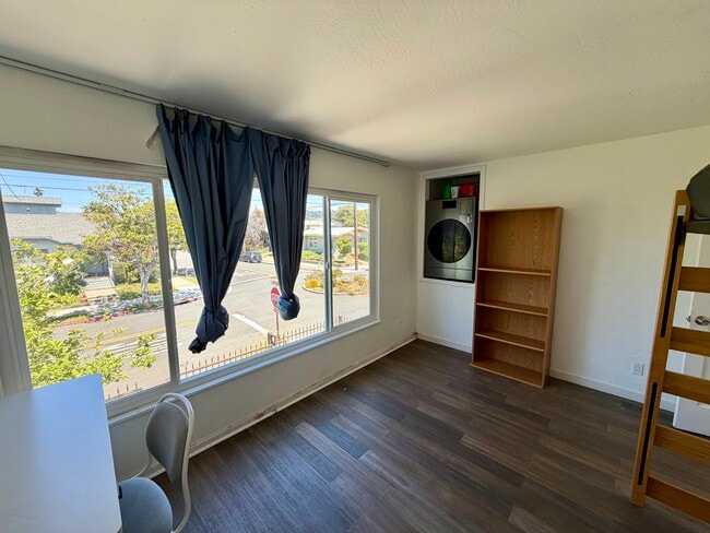 Bedroom 1 - 1352 Blake St