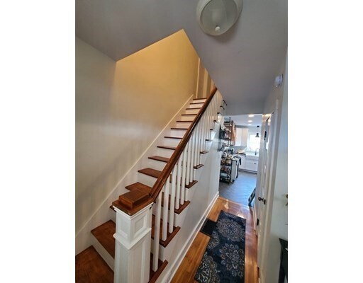 Building Photo - 72 Broad St