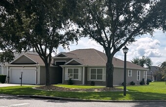 Building Photo - 2000 Ardmore Way