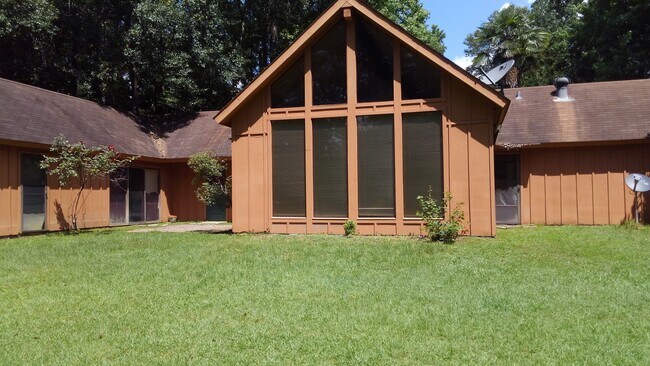 Foto del edificio - 906 S Texas St