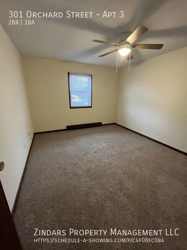 Building Photo - 2 bedroom 1.5 bathroom apartment in Catlin...