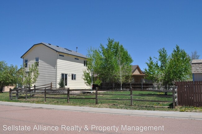 Building Photo - 4 br, 3.5 bath House - 5607 Marabou Way