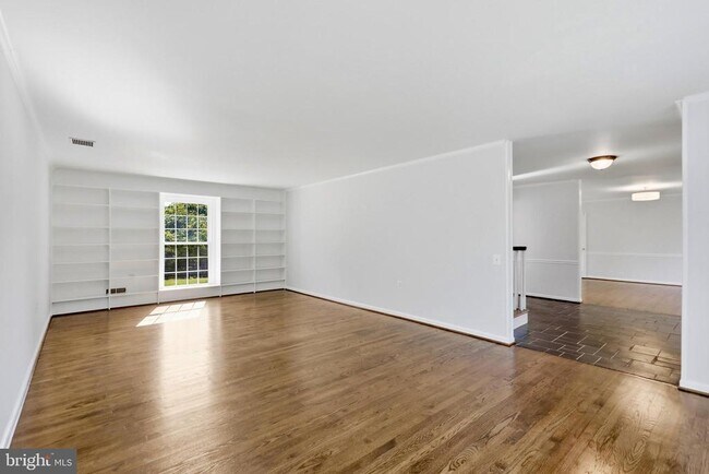 Foto del edificio - 39088 Bolington Rd