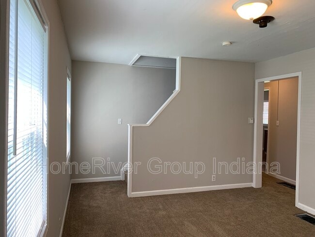 Building Photo - 4418 Primrose Ave