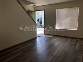 Building Photo - 6702 SE 80th Ave